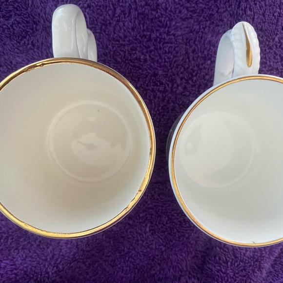 *Sale-Pair of Adorable Children’s Antique Cups - Picture 7 of 7